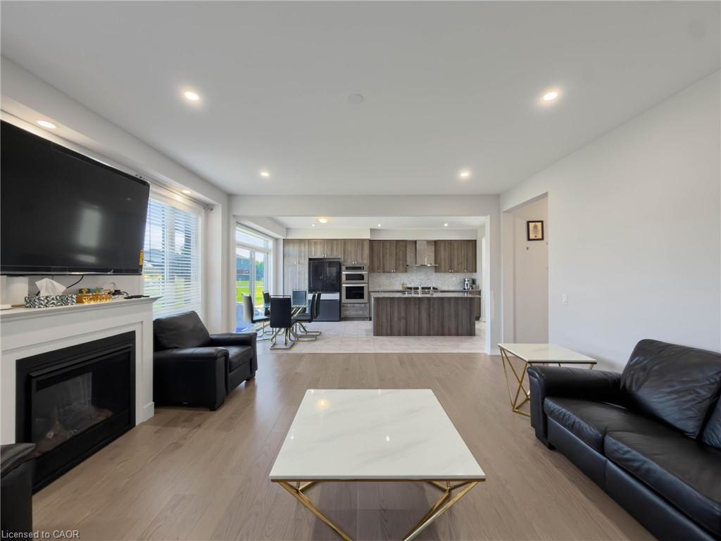 190 Provident Way Property Photo 13