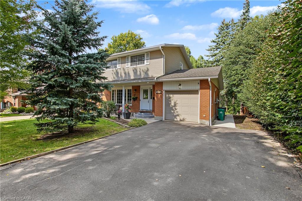 111 Macgregor Crescent Property Photo 3