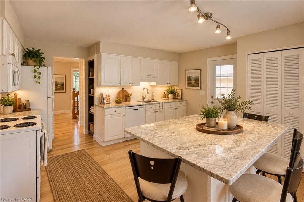 24 Valewood Place Property Photo 16