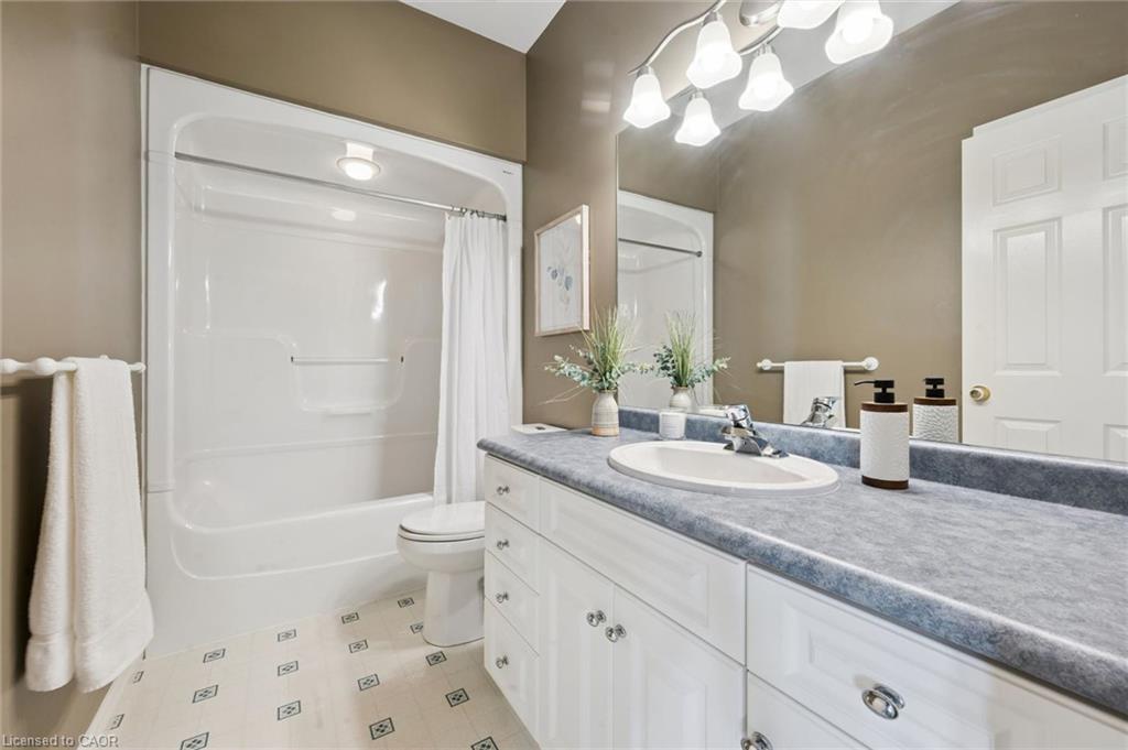 8 Chancellor Drive Property Photo 17