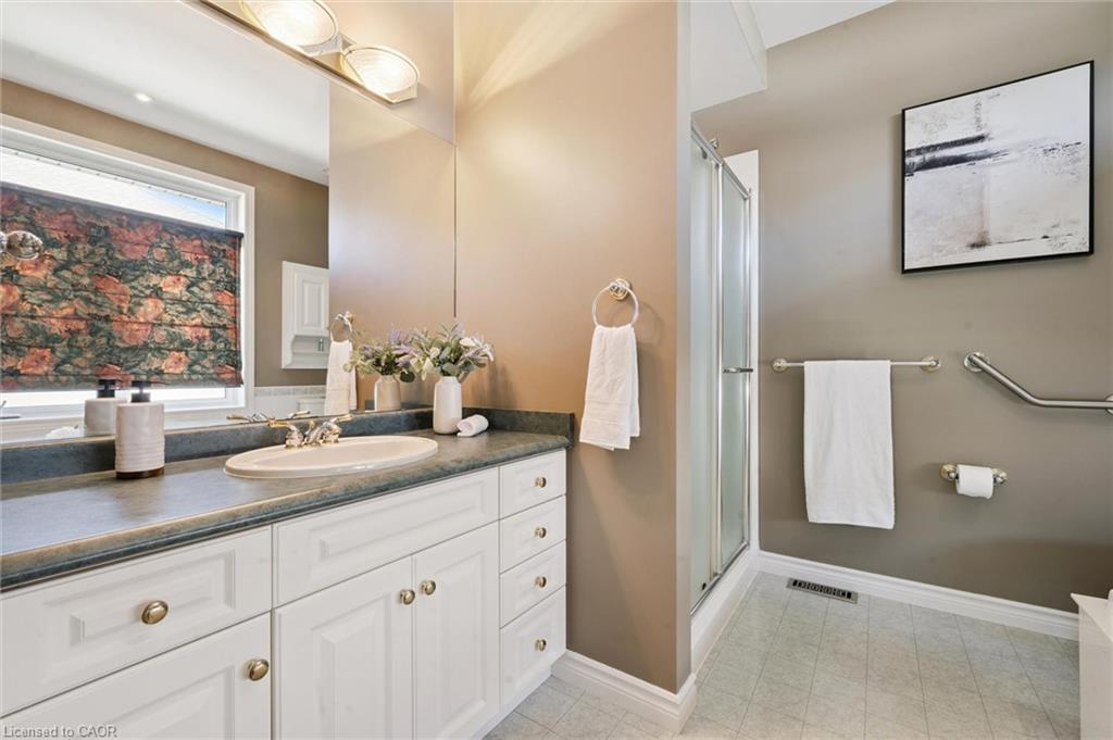 8 Chancellor Drive Property Photo 19