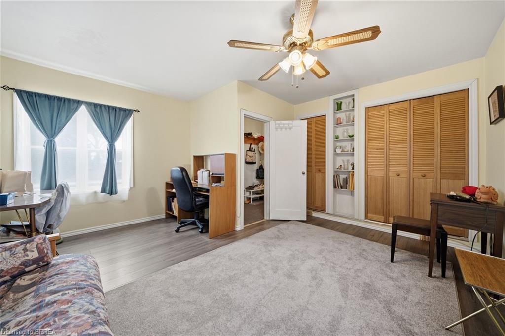 111 Silver Street Property Photo 24