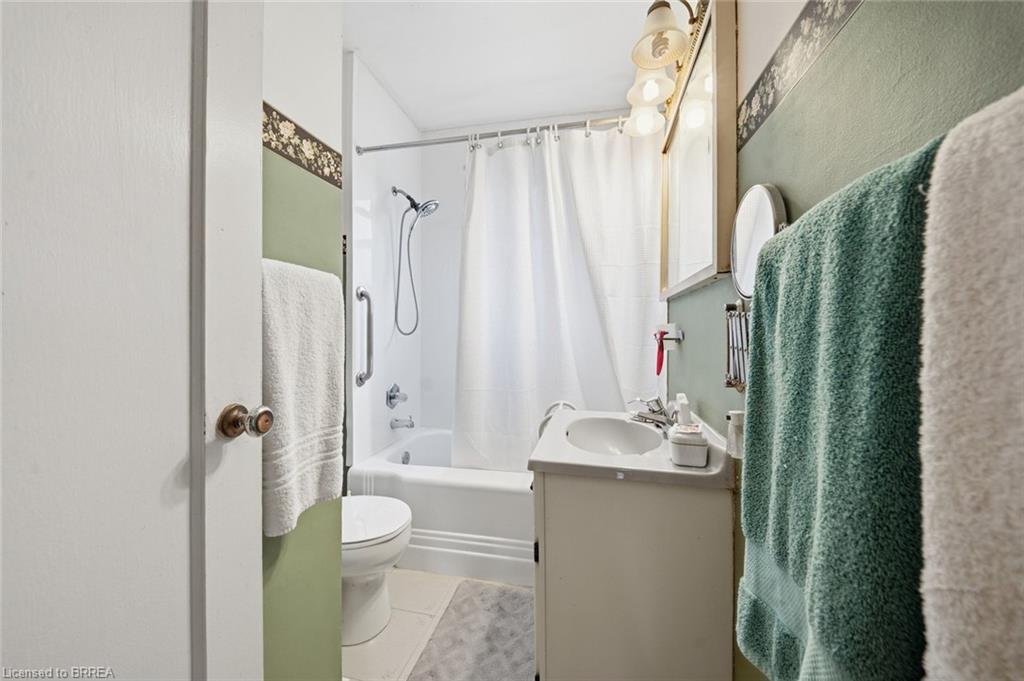 111 Silver Street Property Photo 26