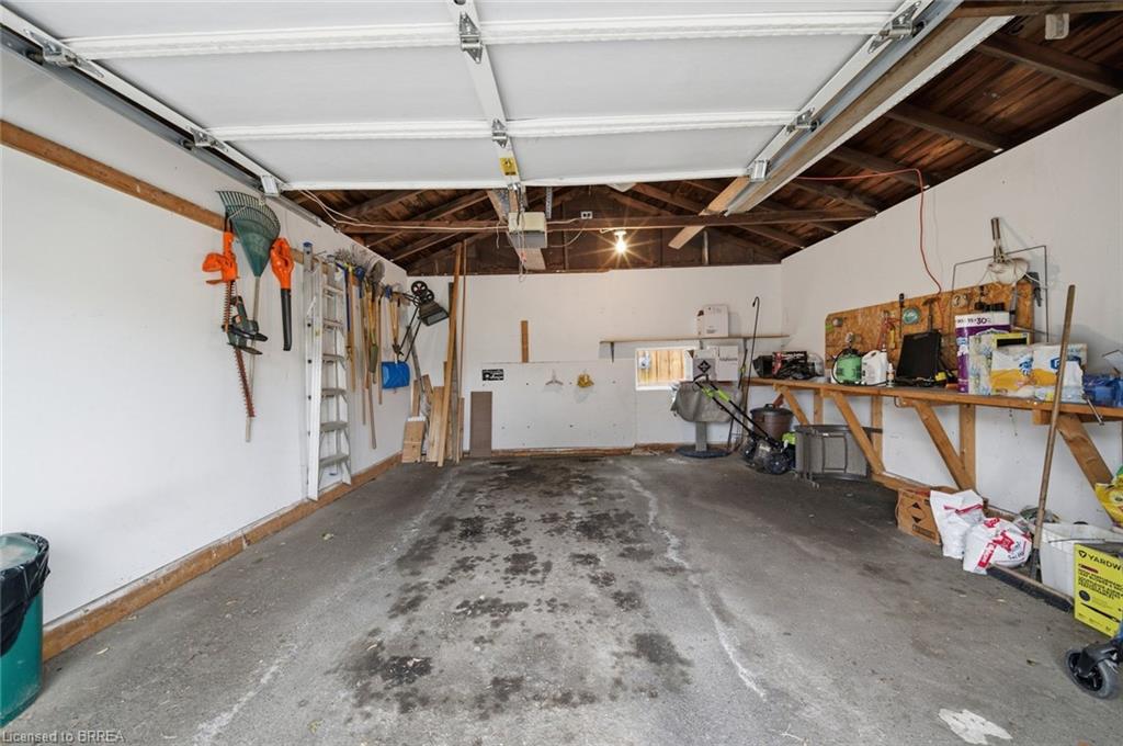 111 Silver Street Property Photo 40