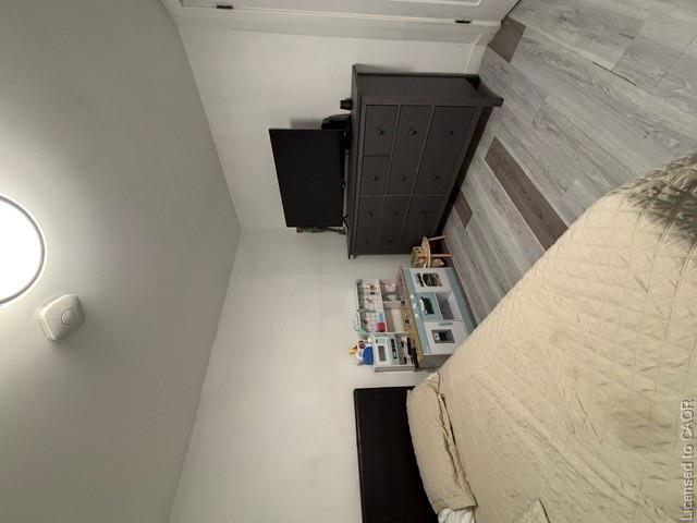 B-129 Parkdale Avenue S Property Photo 13