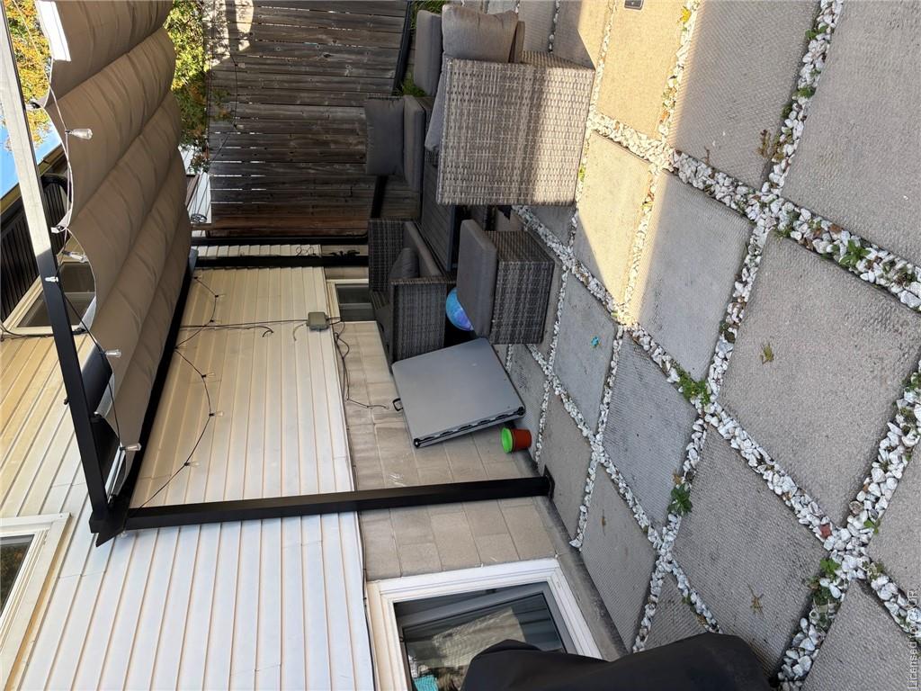 B-129 Parkdale Avenue S Property Photo 26