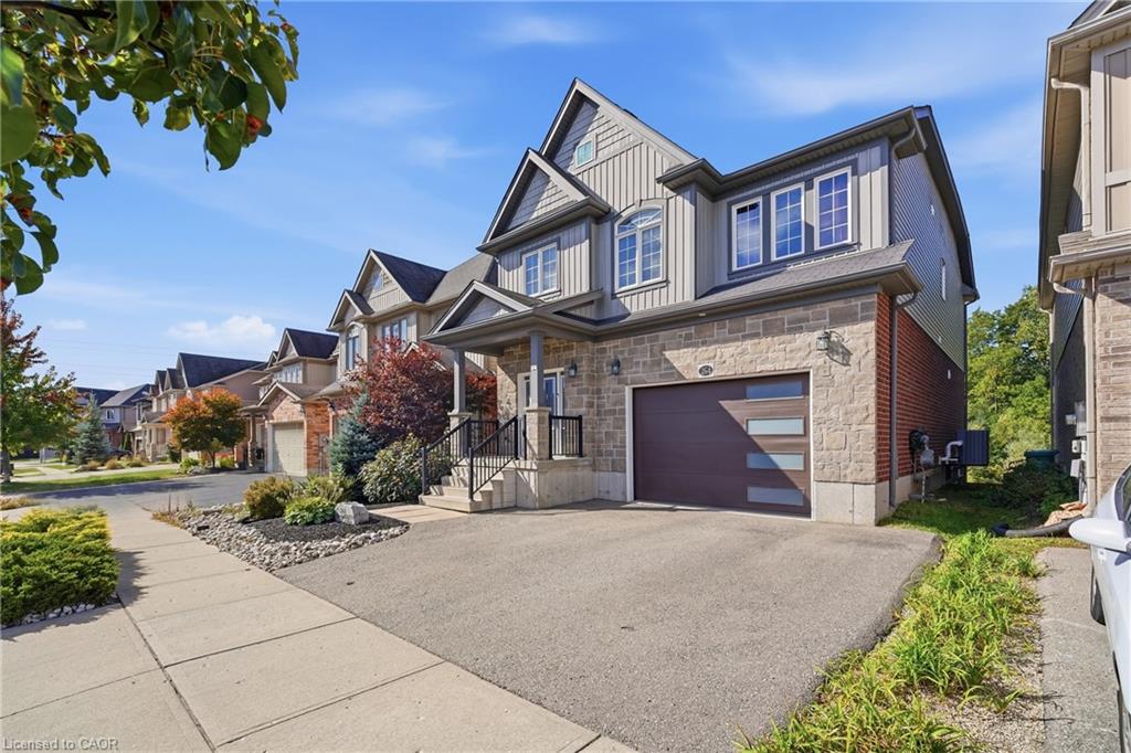 264 Steepleridge Street Property Photo 2