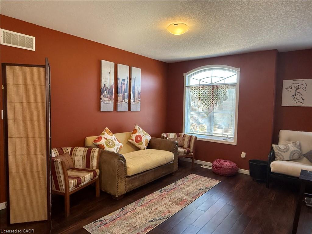 264 Steepleridge Street Property Photo 16