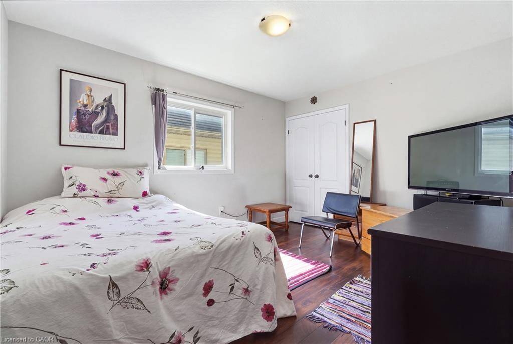 264 Steepleridge Street Property Photo 19