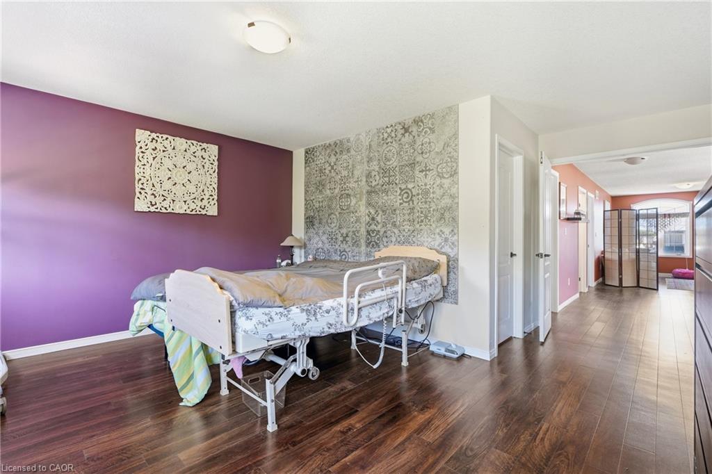264 Steepleridge Street Property Photo 23