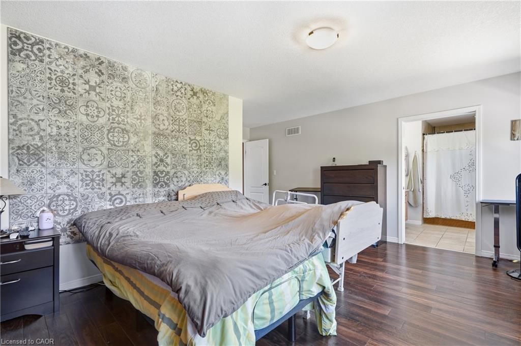264 Steepleridge Street Property Photo 24