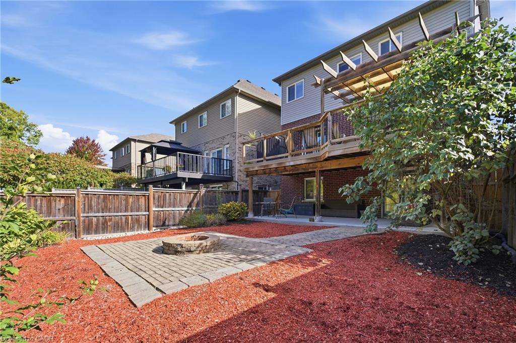 264 Steepleridge Street Property Photo 34