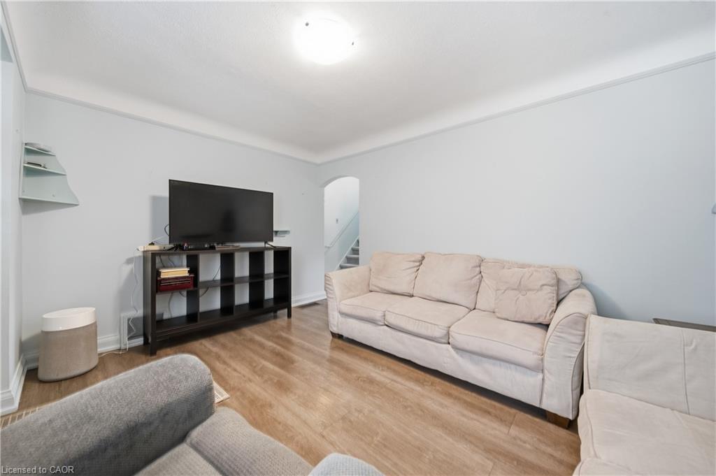 147 Glen Road Property Photo 7