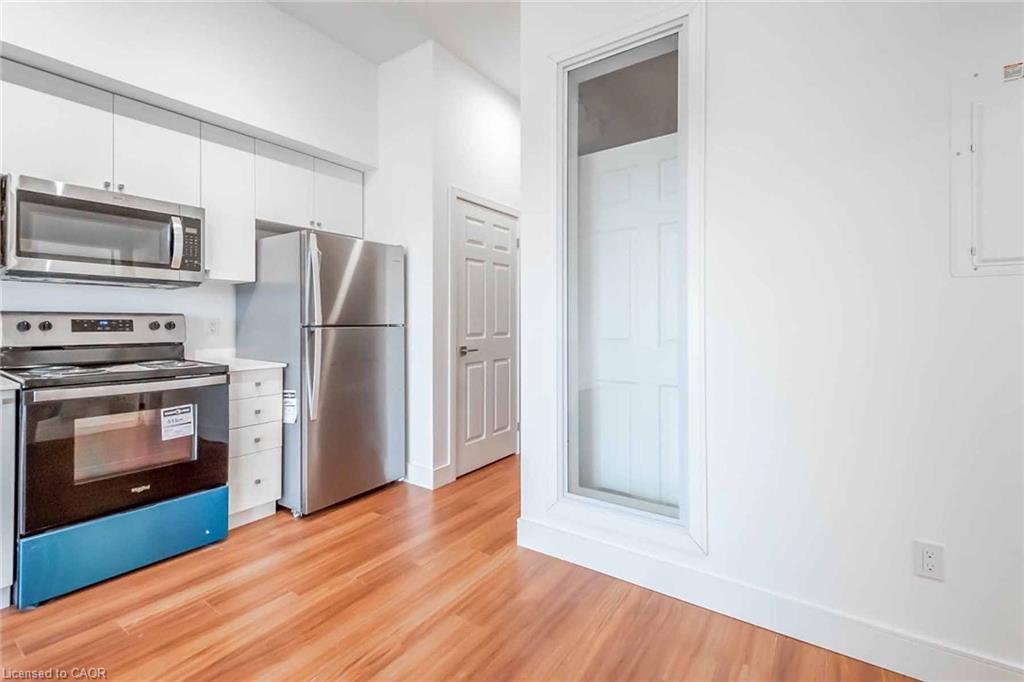 1 Wellington Street Property Photo 15