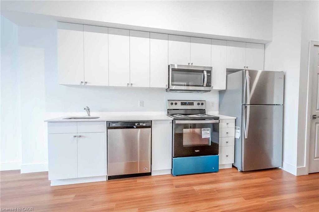 1 Wellington Street Property Photo 16