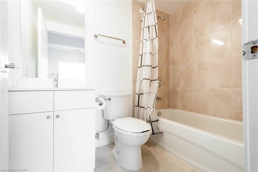 1 Wellington Street Property Photo 20