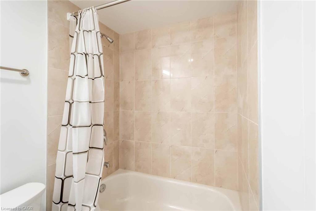 1 Wellington Street Property Photo 21