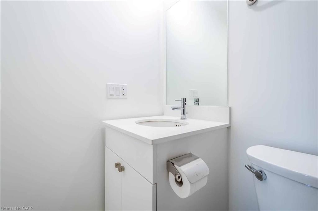 1 Wellington Street Property Photo 22
