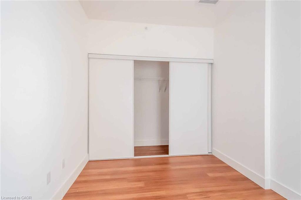 1 Wellington Street Property Photo 26