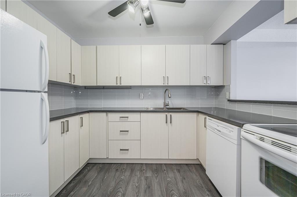 211-18 Holborn Court Property Photo 3