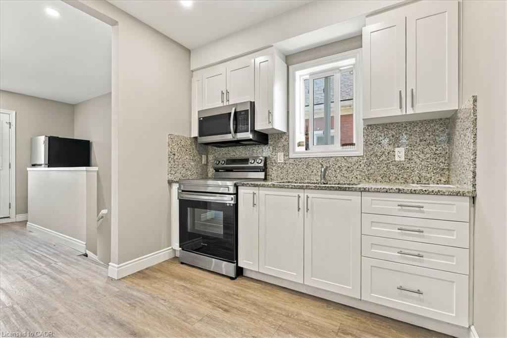 17 Eby Street S Property Photo 6