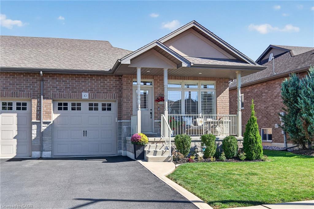 10 Macneil Court Property Photo 2