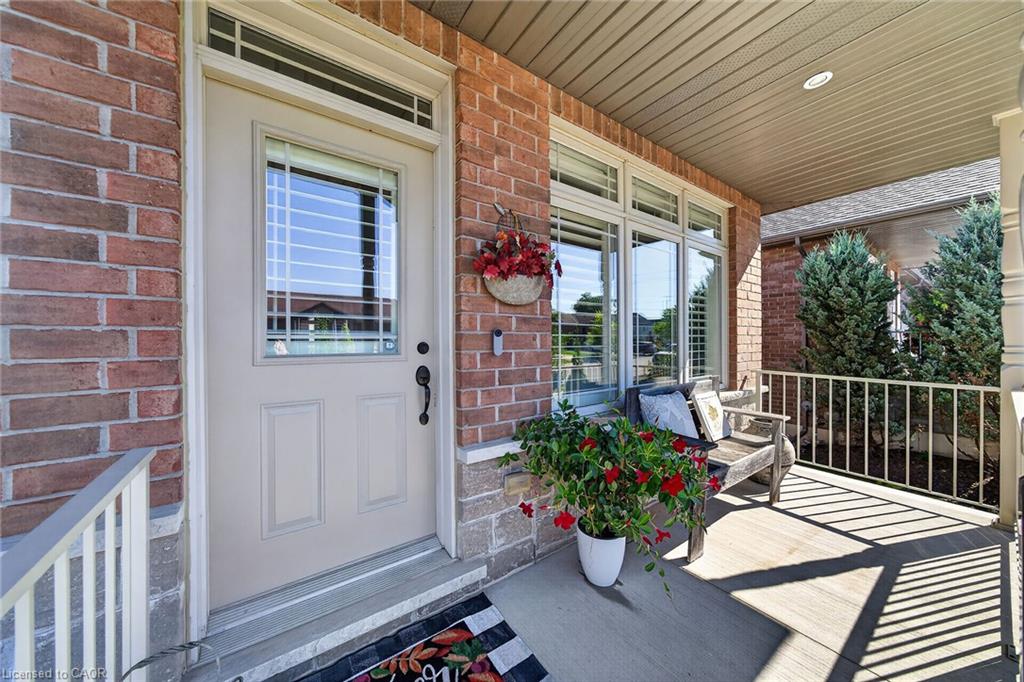 10 Macneil Court Property Photo 4