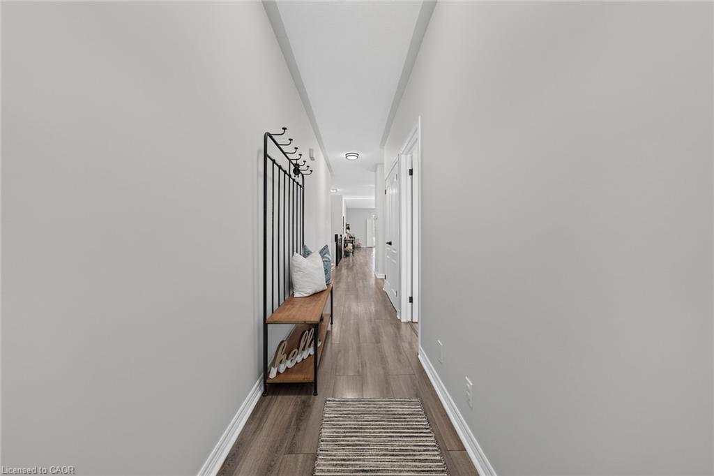 10 Macneil Court Property Photo 6
