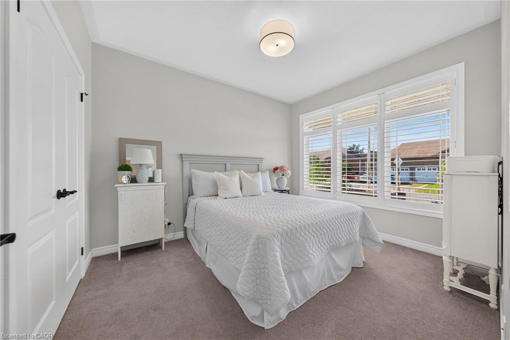 10 Macneil Court Property Photo 9