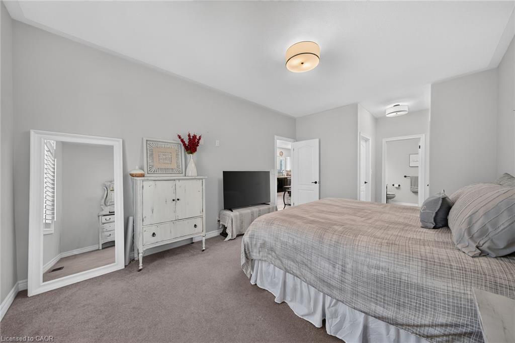 10 Macneil Court Property Photo 27