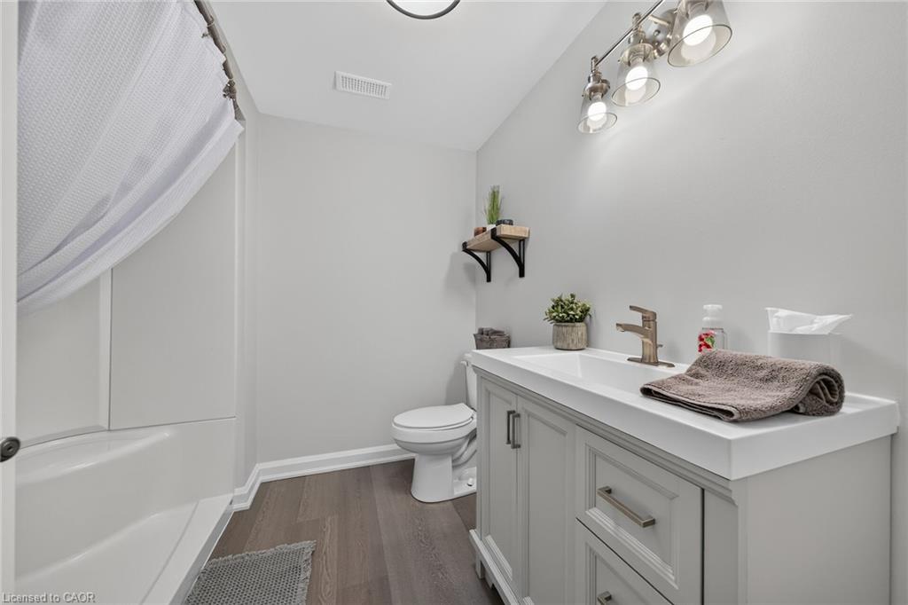 10 Macneil Court Property Photo 38