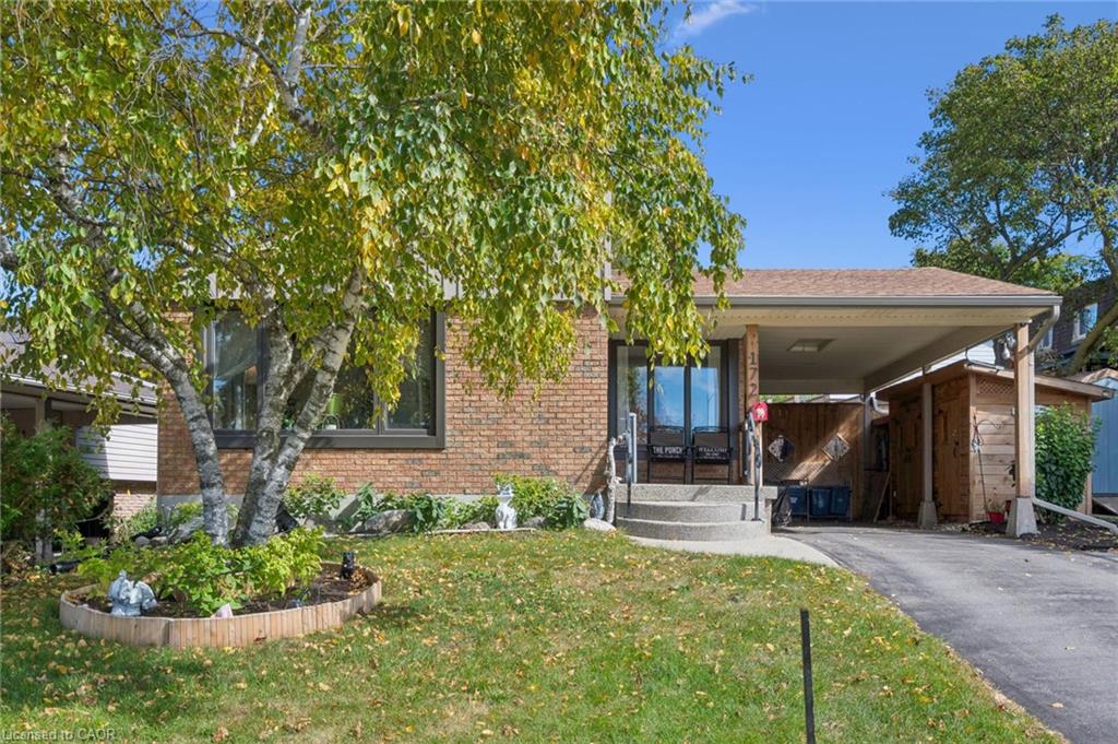 172 Laurentian Drive Property Photo 2
