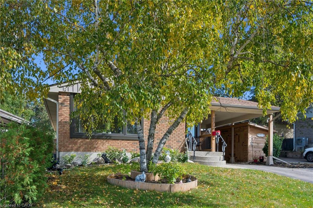 172 Laurentian Drive Property Photo 3