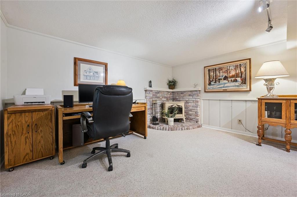 172 Laurentian Drive Property Photo 23