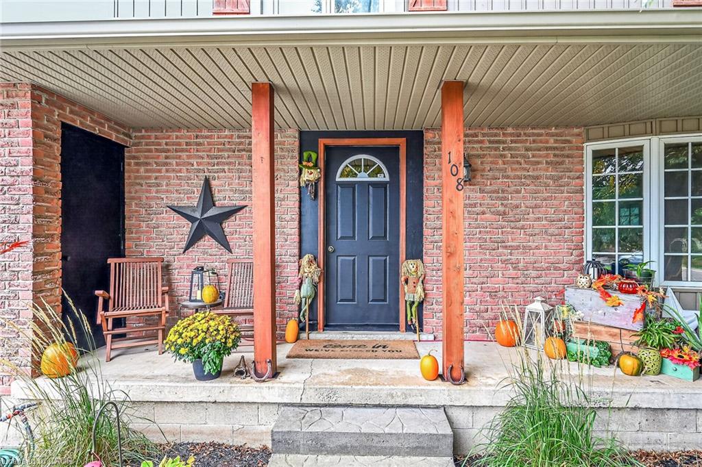 108 Temperance Street E Property Photo 2