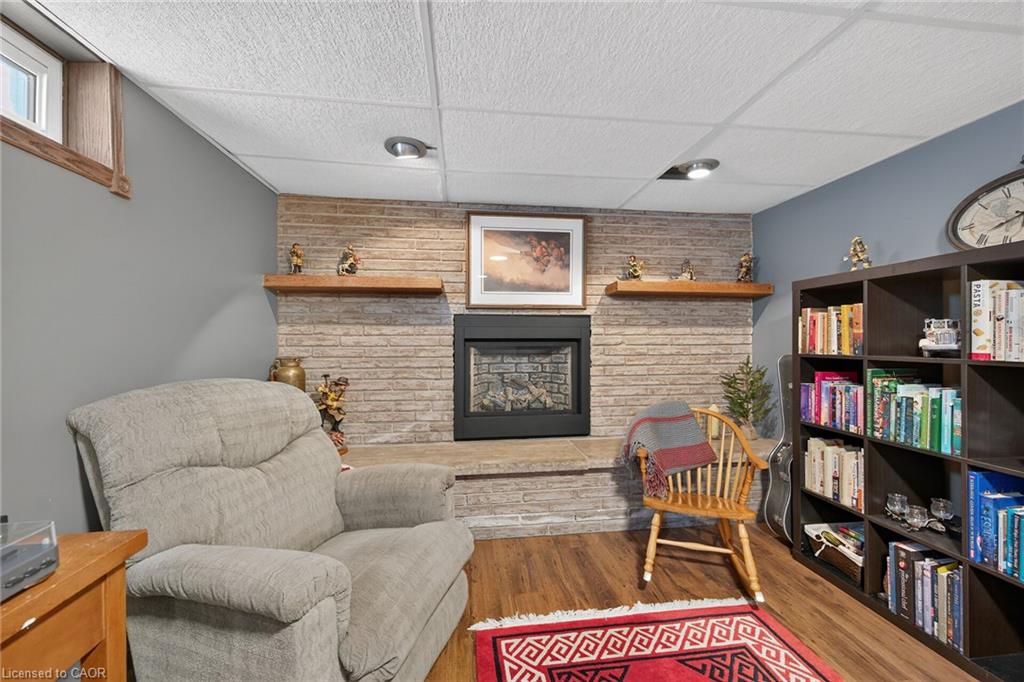 108 Temperance Street E Property Photo 33