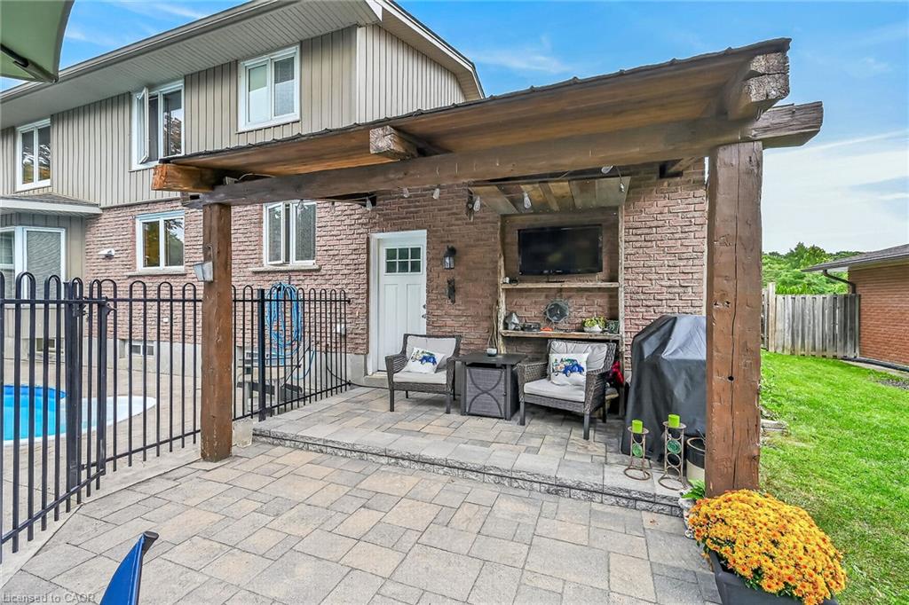108 Temperance Street E Property Photo 37