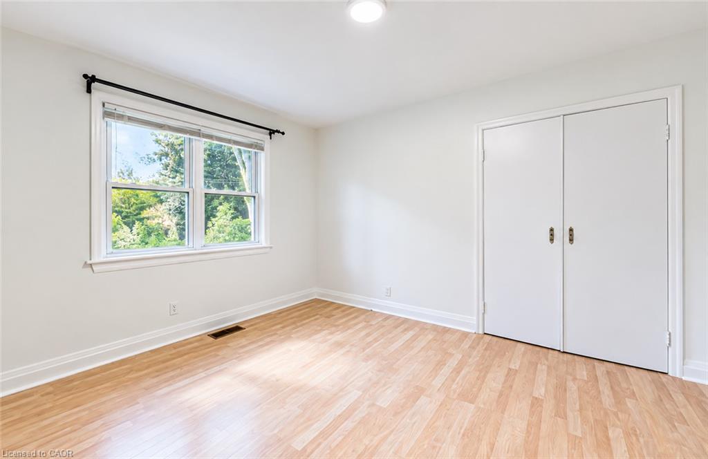 68 Wilson Street E Property Photo 10