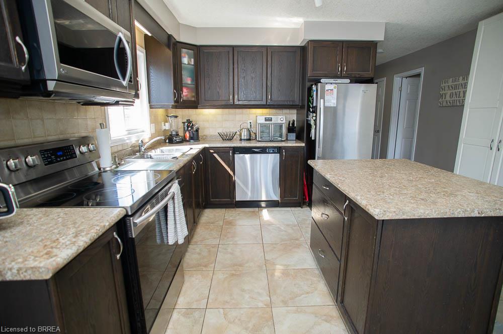 48 Nightingale Drive Property Photo 8