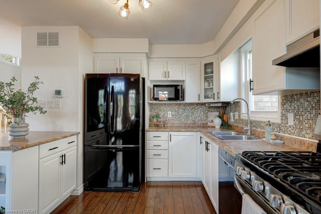 4 Jacob Cressman Drive Property Photo 9