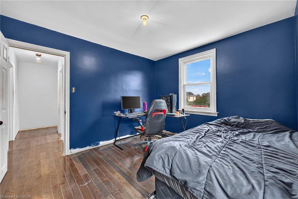 111 Kenilworth Avenue S Property Photo 25