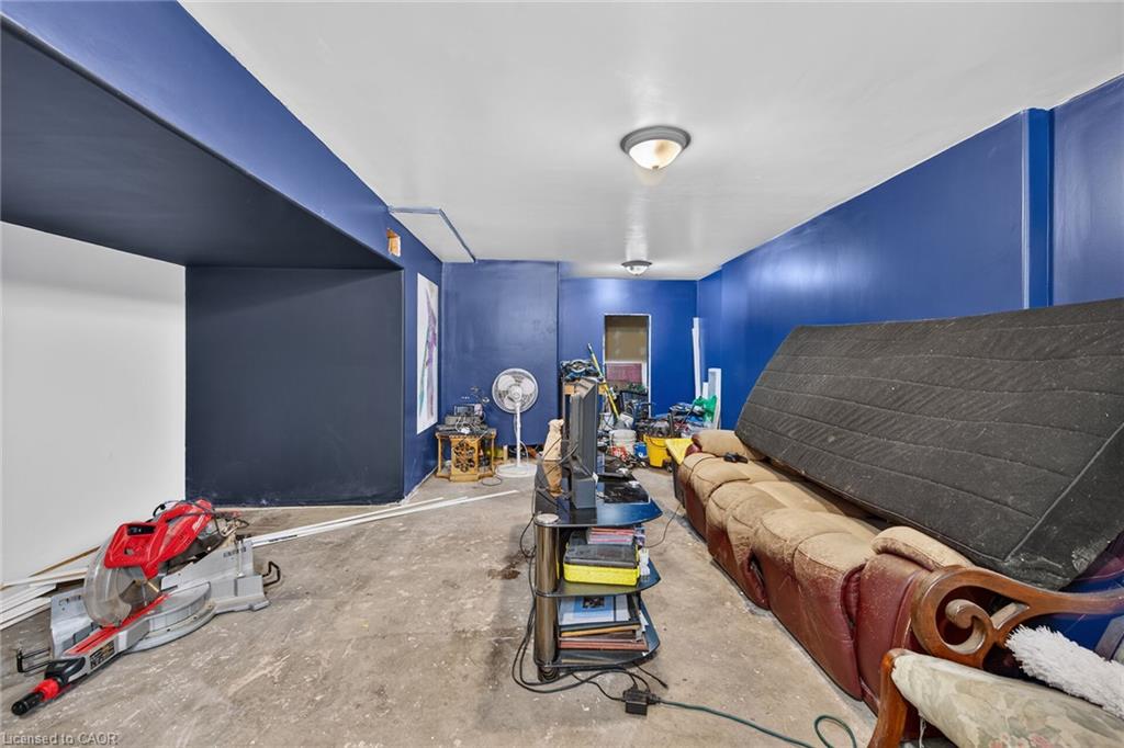 111 Kenilworth Avenue S Property Photo 28