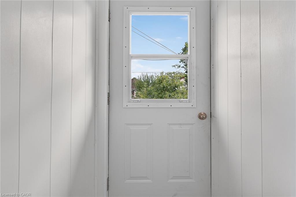 111 Kenilworth Avenue S Property Photo 31