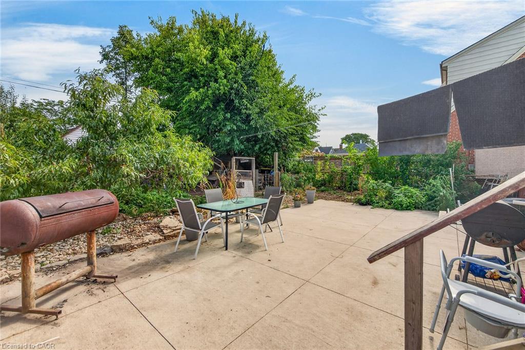 111 Kenilworth Avenue S Property Photo 32