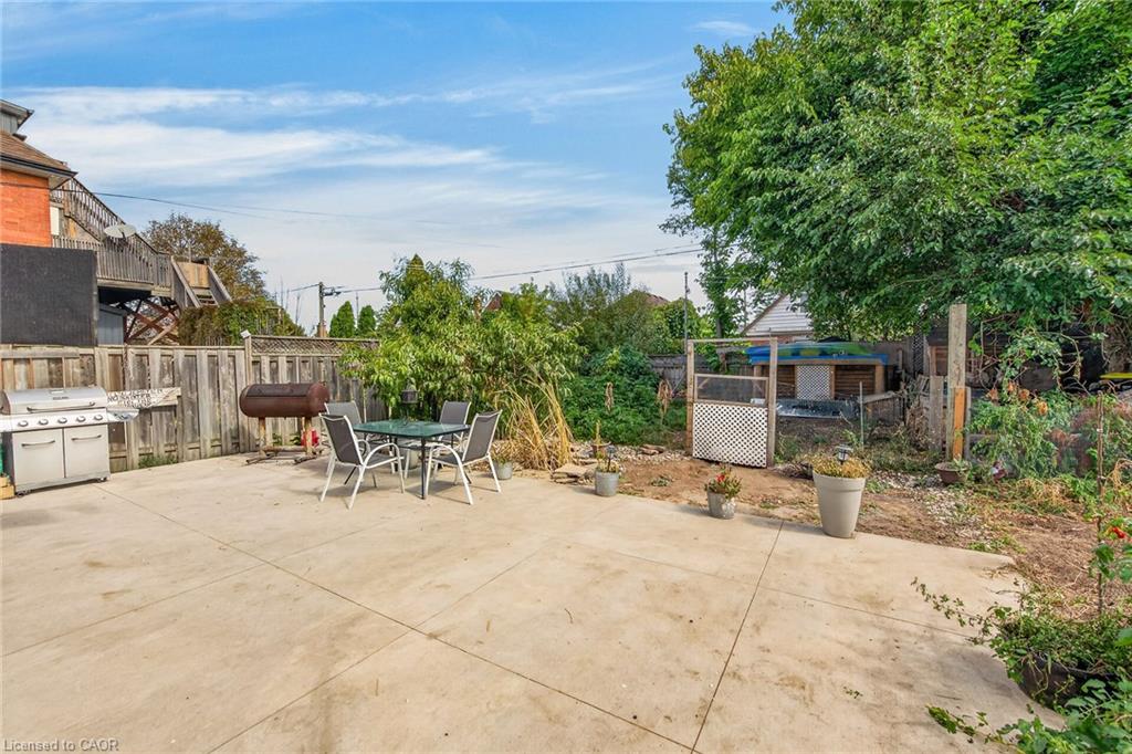 111 Kenilworth Avenue S Property Photo 34