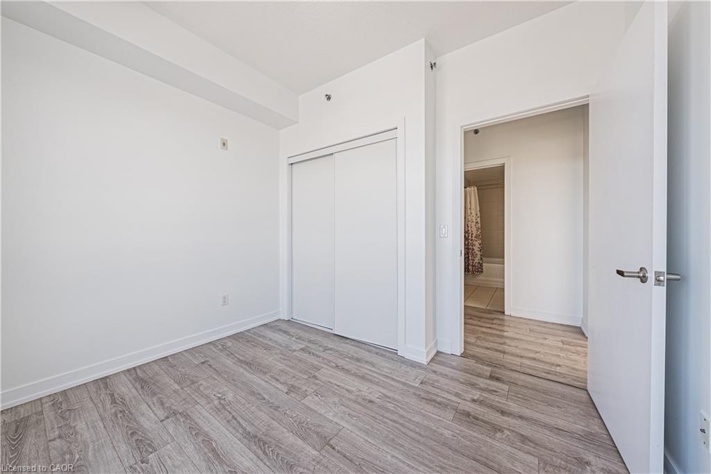 706-2486 Old Bronte Road Property Photo 14