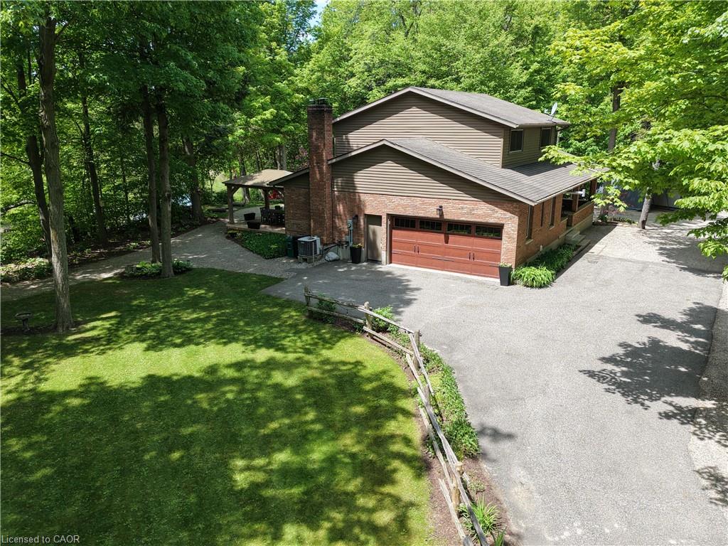 1814 Nafziger Road Property Photo 1