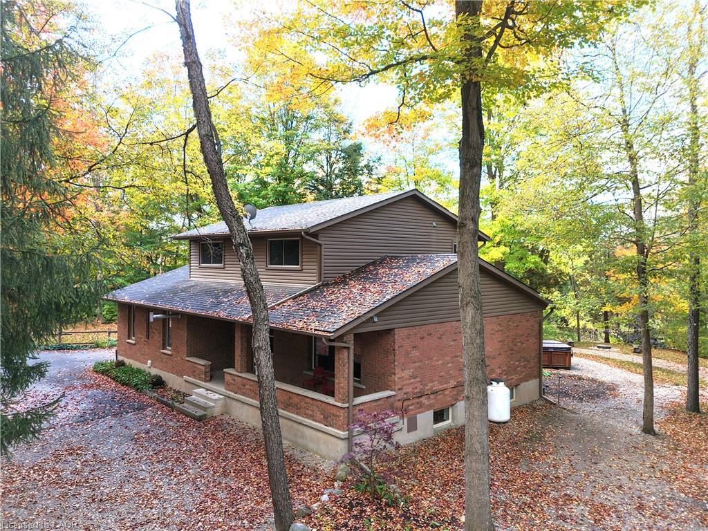 1814 Nafziger Road Property Photo 3