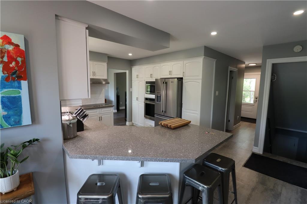 1814 Nafziger Road Property Photo 10