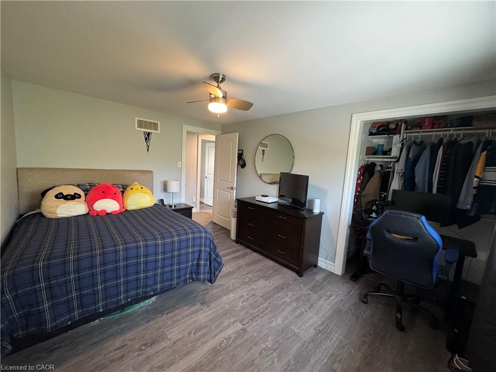 1814 Nafziger Road Property Photo 16